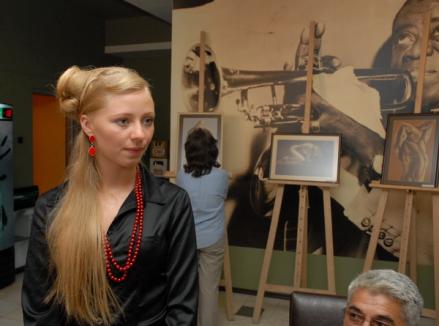 O orădeancă, fiică de militar NATO, reprezintă Turcia la Miss Diaspora 
